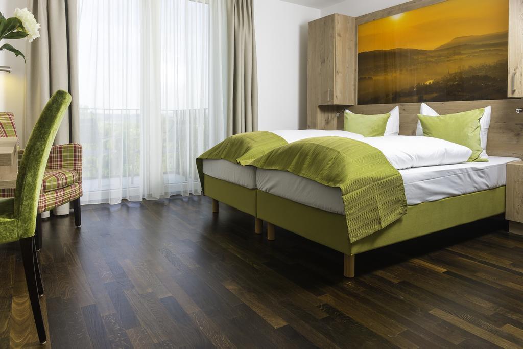 Hotel Rheingold Gailingen Room photo
