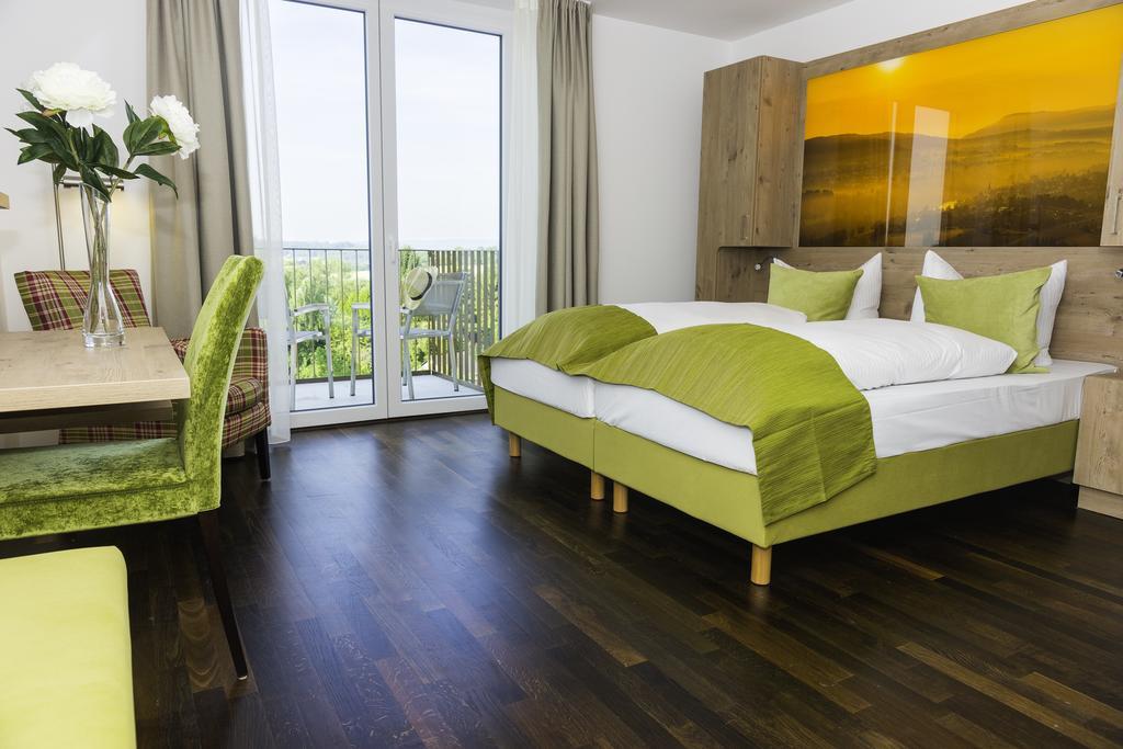 Hotel Rheingold Gailingen Room photo